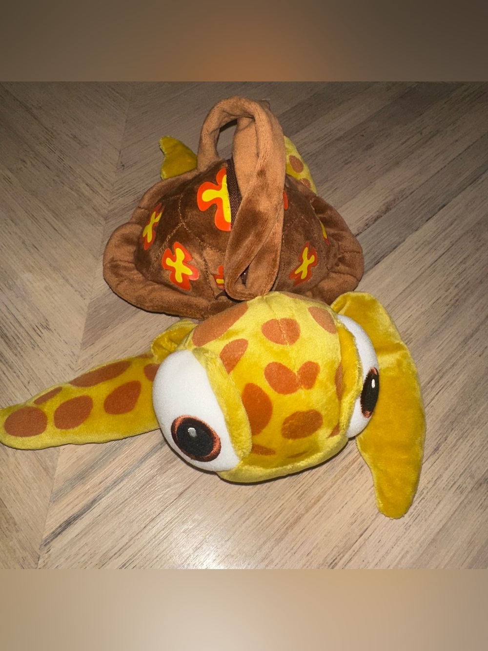 The Disney Store plush Squirt Sea Turtle Girls purse
